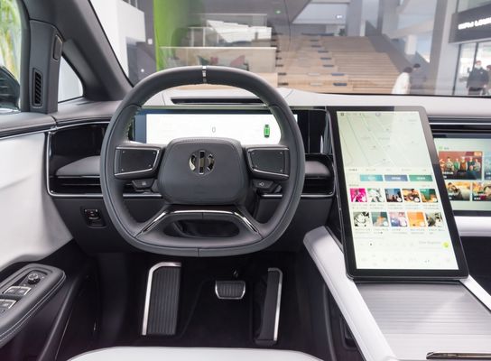 O SUV de luxo de 4 lugares da HiPhi X com 550 km de autonomia NEDC e velocidade máxima de 200 km/h