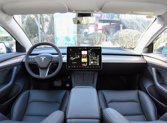 Pure Electric Model3 556km Tração traseira com 2875 mm de base de rodas