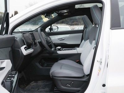 Velocidade máxima de 200 Km/h O 2023 Changan UNI-T 1.5T Turbo Luxury Sedan Alimentado por gasolina