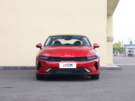 KIA K5 Turbo Gasoline Car fabricado com potência máxima 100-150PS 5 assentos 5 portas
