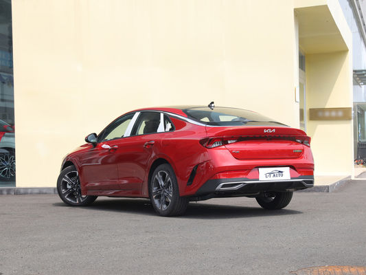 KIA K5 Turbo Gasoline Car fabricado com potência máxima 100-150PS 5 assentos 5 portas