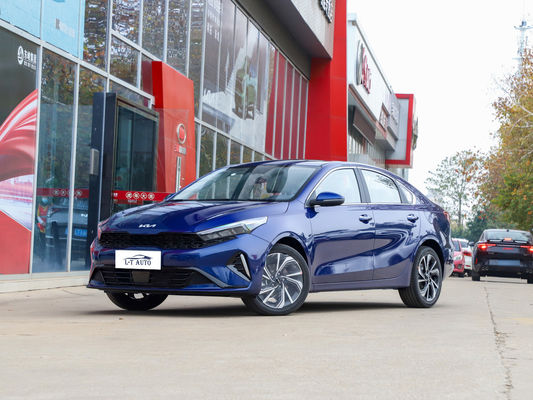2024 Economy Carro a gasolina KIA K3 carro compacto sedã Carros a gasolina com e assentos de couro