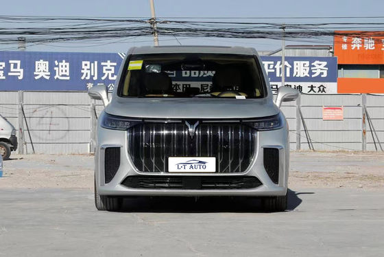 Velocidade máxima 200 Km/h 2024 VOYAH High End Luxury Flagship Car 7 Seat Veículo Elétrico MPV