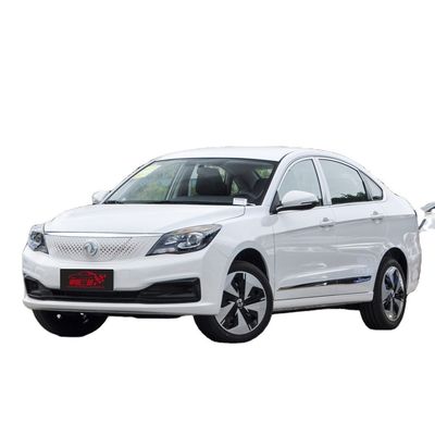 2024 Dongfeng Fengshen E70 Carro elétrico acessível com tempo de carga de 0,5 horas e 5 lugares