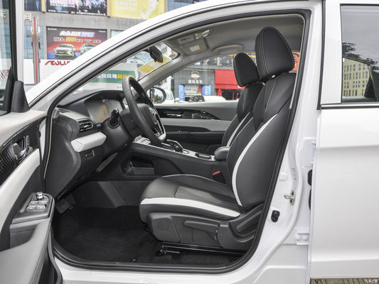 2024 Dongfeng Fengshen E70 Carro elétrico acessível com tempo de carga de 0,5 horas e 5 lugares