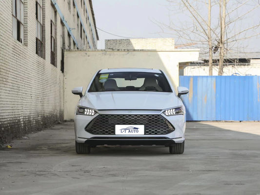 2024 BYD Qin PLUS DM-i 55KM Champion Edition Veículo elétrico a bateria em cor preta