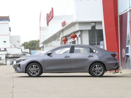 2024 KIA K3 Automóvel a gasolina com leme esquerdo Conduzir Automático Sedan com e faróis LED