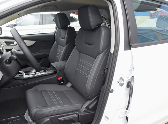 BYD Qin EV Sedan de Direção Esquerda para 100% de Combustível Elétrico Tempo de Carregamento Rápido 1,3h Feito