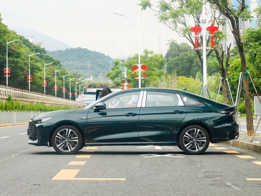 2.0T DCT Sedan Carro a gasolina CHERY ARRIZO 8 2024 Sistema de direção elétrica feito em design