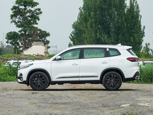 Melhore a sua viagem com os bancos de couro do Chery Tiggo 8 SUV e com cilindrada ≤1,5L