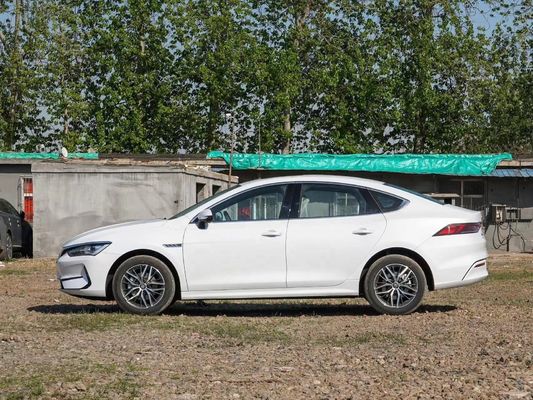 2024 BYD QIN Plus EV Long Endurance Veículo Elétrico 2718mm WHEELBASE Carro familiar de 5 lugares
