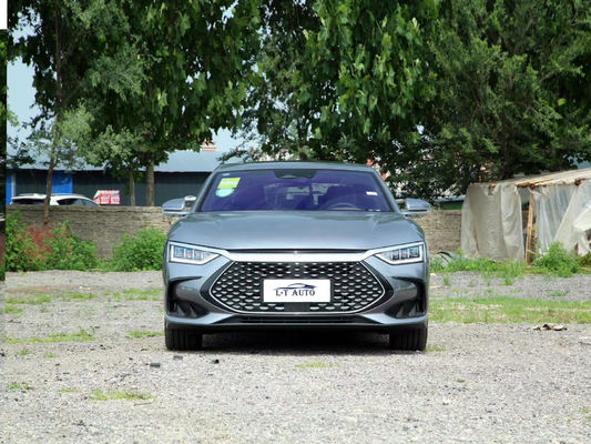 Veículo híbrido elétrico plug-in de 5 lugares BYD Han EV com alcance de 700 km e distância entre eixos de 2920 mm