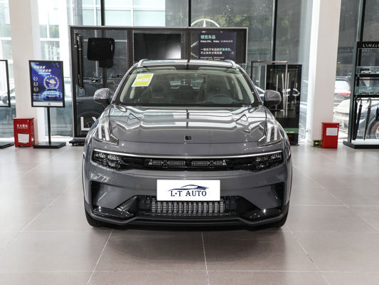 Capacidade do tanque de combustível de 50-80L LynkCo 06 Pequeno SUV Carro a gasolina com câmera traseira e 4 lugares