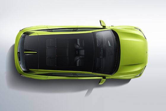 Carro de luxo Changan Deepl S7 Hybrid EV Auto com direção esquerda e distância entre eixos de 2900 mm