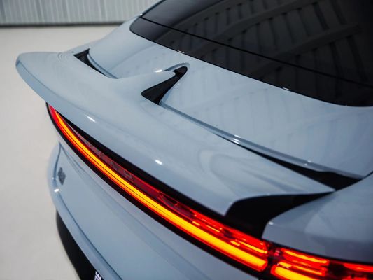 Voyah Zhuiguang Edition 580km 730km Lantu 4WD Carro Elétrico Usado de Alta Velocidade EV Sedan