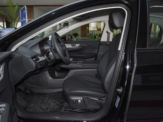 Confortável e elegante Hongqi E-Qm5 Carro elétrico puro de tamanho médio com distância entre eixos de 2990 mm