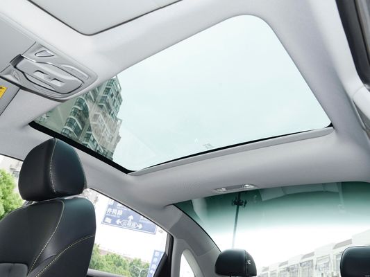 2024 Roewe i6 O carro familiar perfeito com ABS 5 lugares e características de veículo elétrico