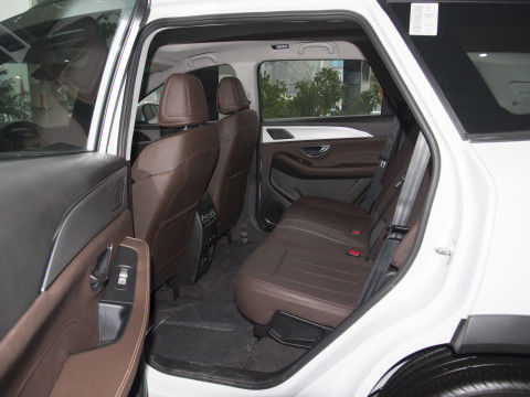 Jetour X90 Plus SUV de tamanho médio 2.0T 5 7 assento com sistema de travagem de disco dianteiro traseiro