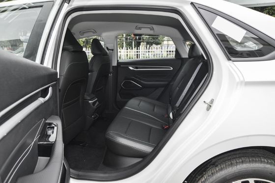 S Modelo 2024 Geely's 5-seater Sedan 1.5l 1.8l Sedan a gasolina com motor turbo
