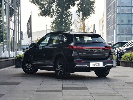 Experimente o máximo de luxo e eficiência com o carro elétrico de longo alcance BENZ EQA