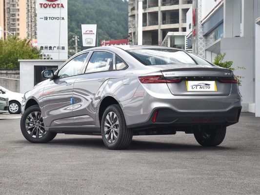 2024 Carros Elétricos Geometria Um sedã de 4 portas e 5 lugares com 550 km de autonomia e energia elétrica