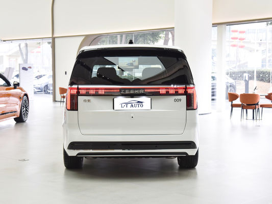 Veículo elétrico puro de médio e grande porte de 6 lugares com motor duplo e bateria em 2024