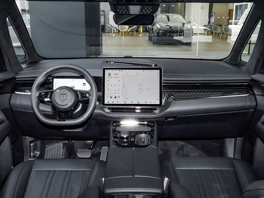 Veículo elétrico puro de médio e grande porte de 6 lugares com motor duplo e bateria em 2024