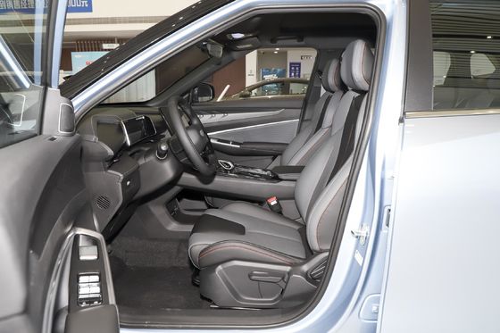 2024 Modelo Geely Boyue1.5TD DCT SUV 5 lugares FWD Carro híbrido a gás com frente 4 traseiro 4 Radar