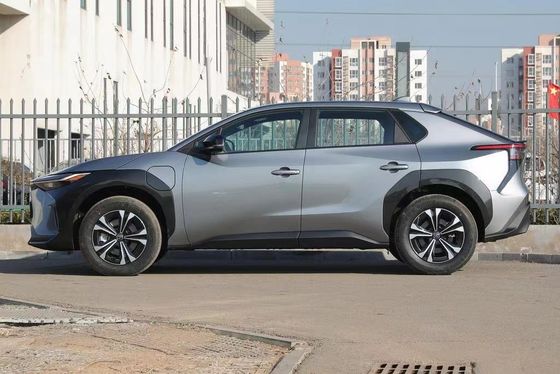 Assentos de 5 lugares e longo alcance A combinação perfeita no 2023 Toyota bZ4X Carro Elétrico