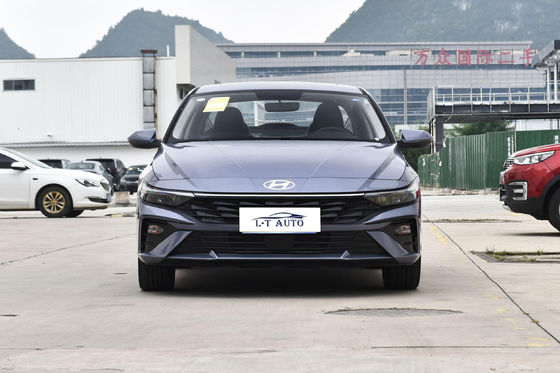 2024 Hyundai Elantra 1.5L CVT Automático FWD Carro a combustível a gasolina Feito em com 5 assentos