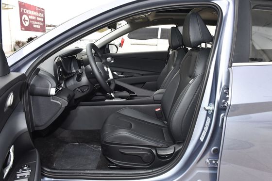 Elantra Limousine 4 portas 5 lugares com câmera traseira 360° e binário máximo Nm 100-200Nm