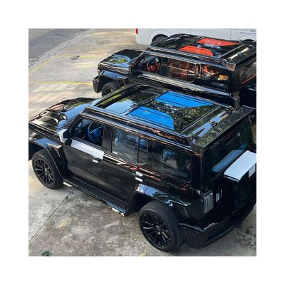 Experimente um poder e um desempenho incomparáveis com o TANK 300, o último veículo off-road