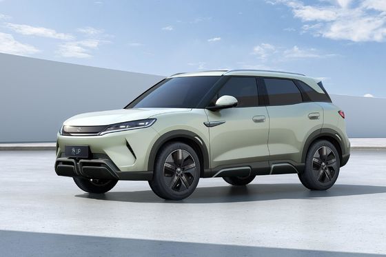 Bateria de lítio ferro fosfato de longo alcance de 401 km BYD YUAN UP 2WD Pequeno SUV EV para você