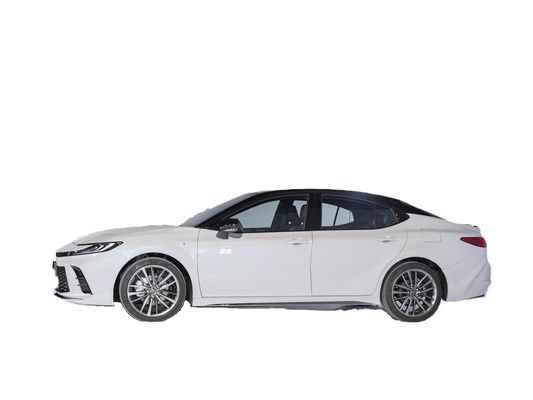 Hybrid Gasoline Toyota Camry Sedan Euro VI Padrão de emissões 2024 Veículos 0km Automóvel usado