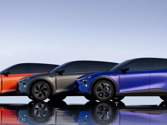 Elétrico 272 hp Geely Jiyue 01 Médio Grande Sports Coupe SUV Carro Elétrico Performance