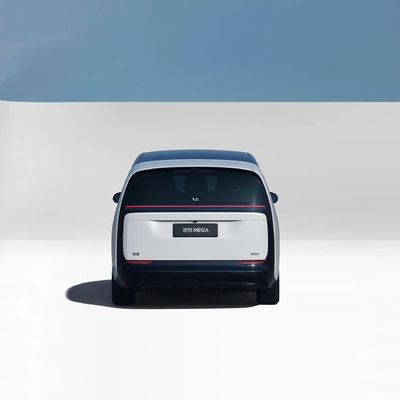 Veículos elétricos de longo alcance Lixiang Mega Luxury 7 lugares Carro elétrico EV Carro SUV grande MPV