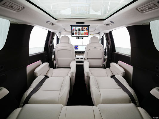 Lixiang Mega 7 lugares MPV 4WD Carro elétrico puro com 400kW Potência máxima 5350x1965x1850
