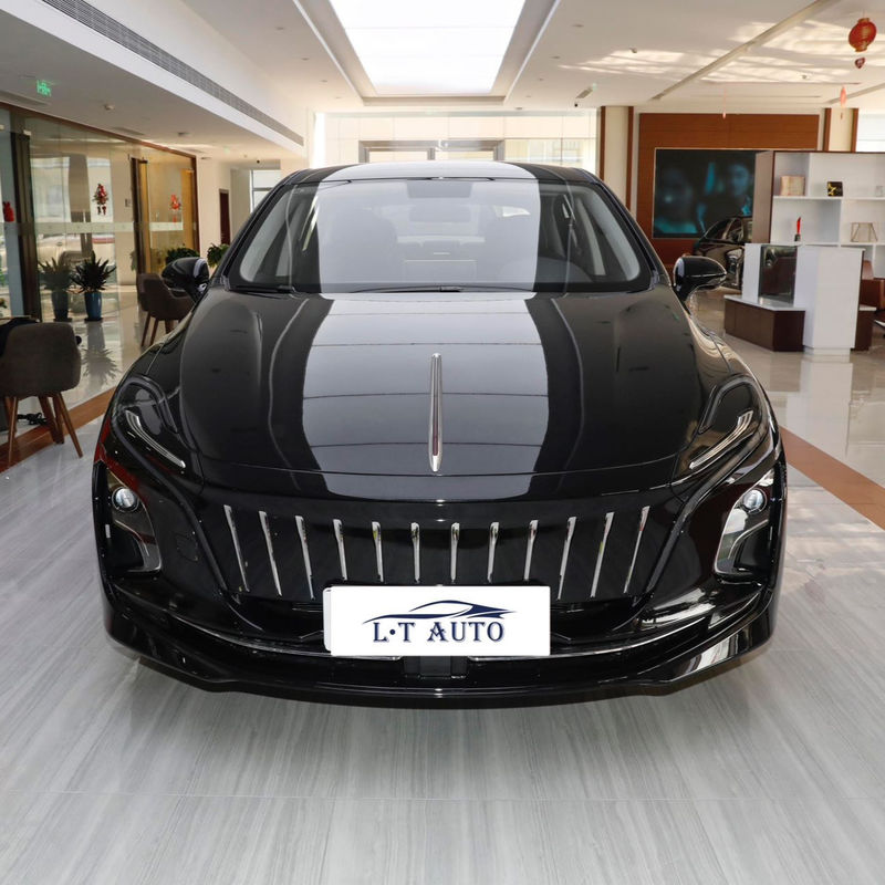 Confortável e elegante Hongqi E-Qm5 Carro elétrico puro de tamanho médio com distância entre eixos de 2990 mm